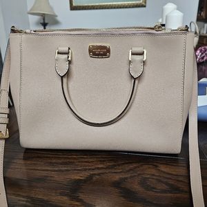 Michael kors purse
